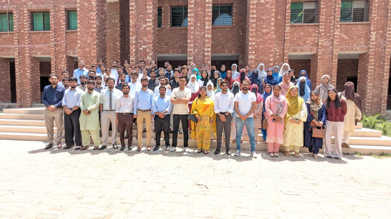 Full batch formal group photo